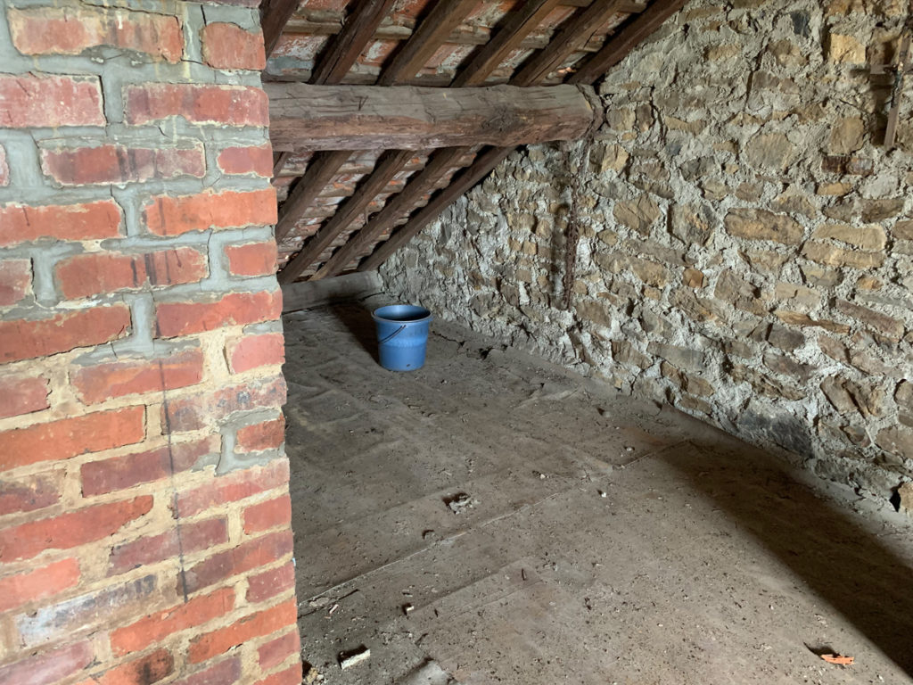 004_attic
