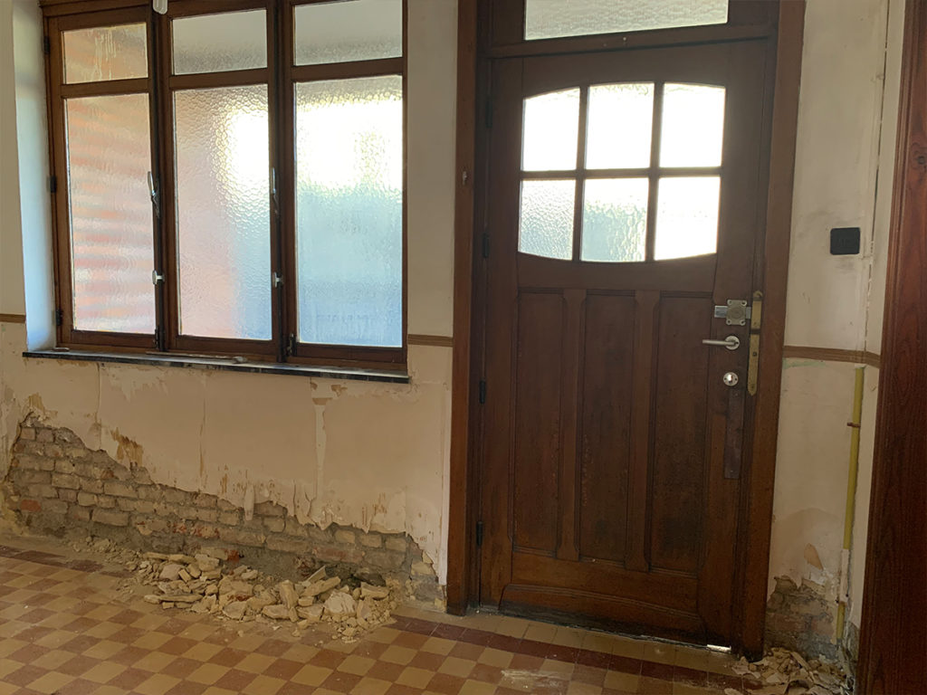 008_entrance