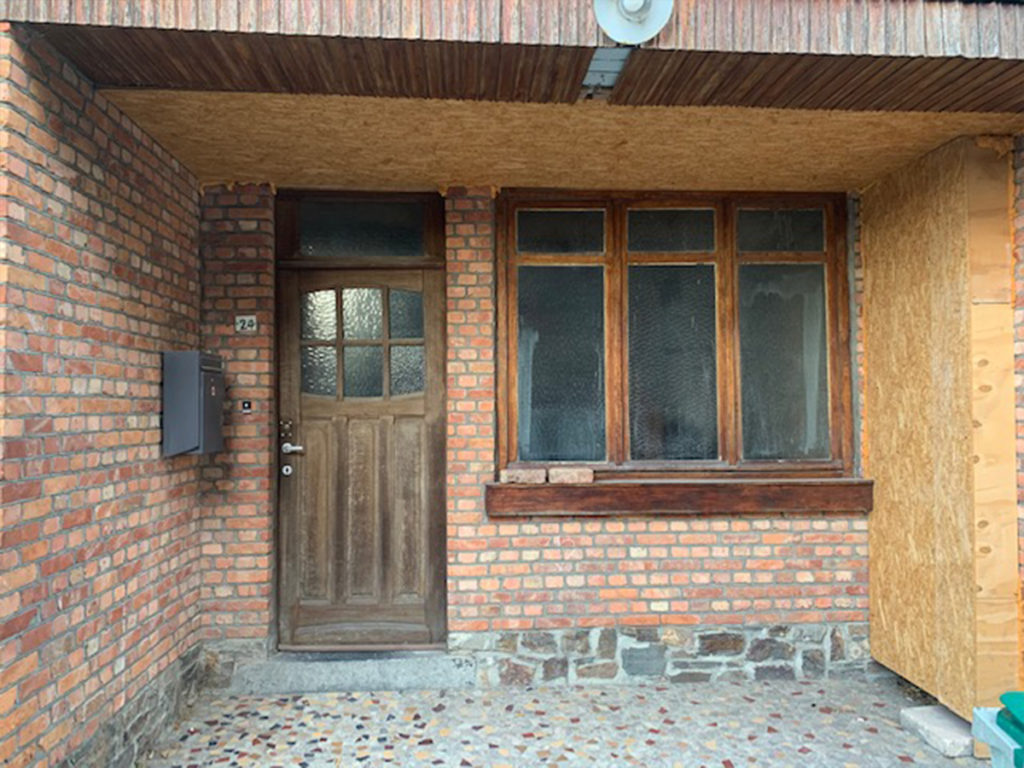 036_entrance