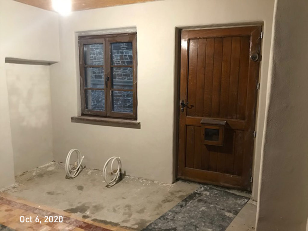 061_entrance