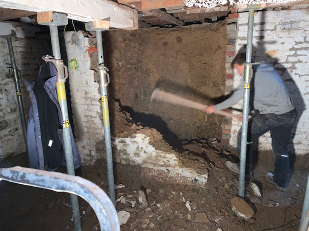 cellar_015