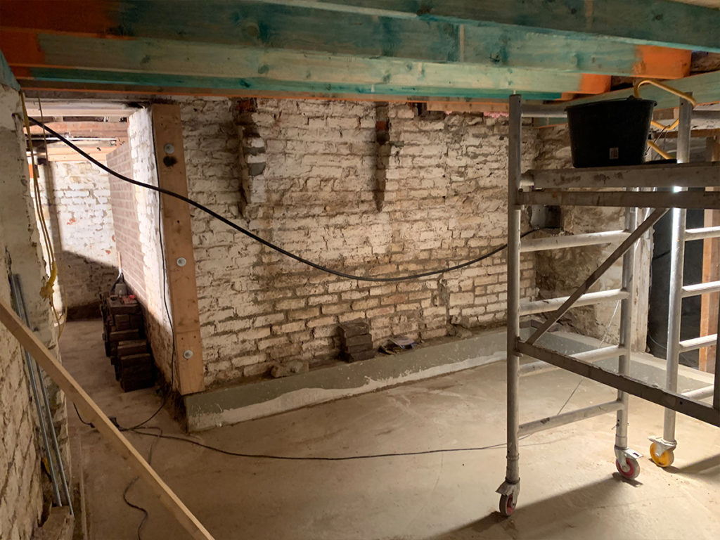 cellar_023