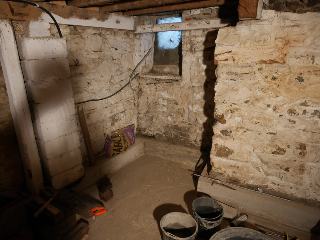 cellar_032