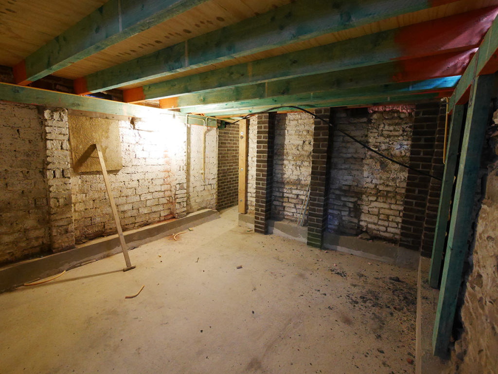 cellar_050