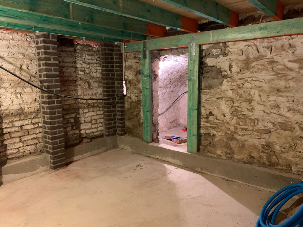 cellar_053