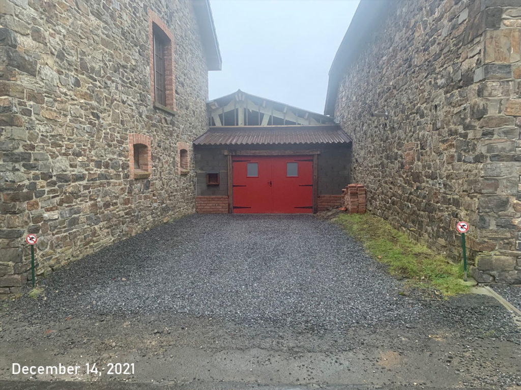 064_garage