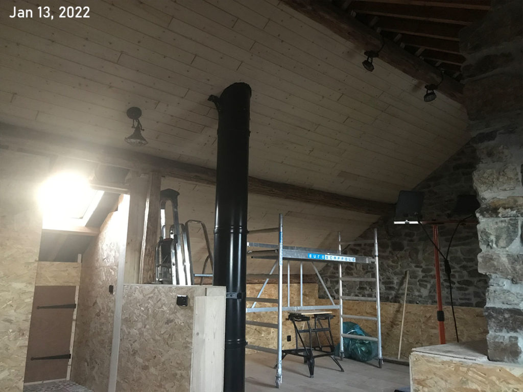 attic_068