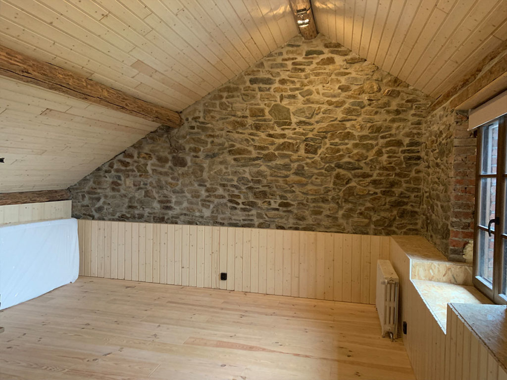 attic_071